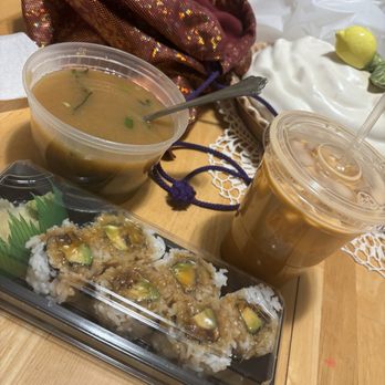Umai Thai and Sushi - Thai Iced Tea, Eel & Avocado Roll, Miso Soup - Thai Near Me - Bellevue, Pennsylvania Umai Thai and Sushi - Thai Iced Tea, Eel & Avocado Roll, Miso Soup - Thai Near Me - Bellevue, Pennsylvania