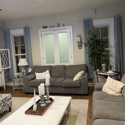 Grove Hall - Living room area