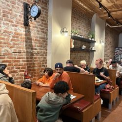 Pegasus Brooklyn - Old fashioned booths