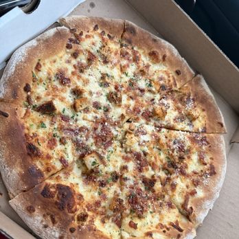 Firestone's - Blackened Chicken Alfredo Pizza - New American Near Me - Erie, Pennsylvania Firestone's - Blackened Chicken Alfredo Pizza - New American Near Me - Erie, Pennsylvania