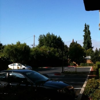 Hampton Inn Oakland-Hayward - Parkling area South - Hotels Near Me - Hayward, California Hampton Inn Oakland-Hayward - Parkling area South - Hotels Near Me - Hayward, California