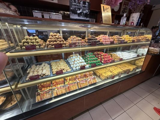 Christopher's Cake Shop Surry Hills by null