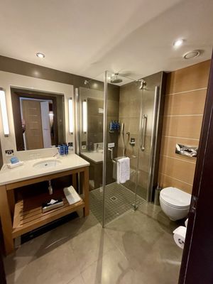 Radisson Blu Royal Hotel, Dublin by null