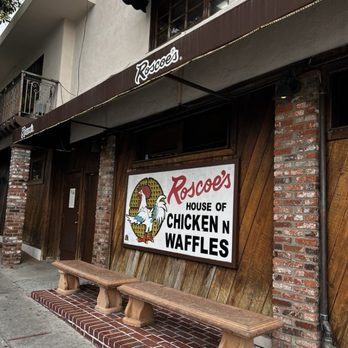 ROSCOE’S HOUSE OF CHICKEN & WAFFLES - HOLLYWOOD - Updated March 2025