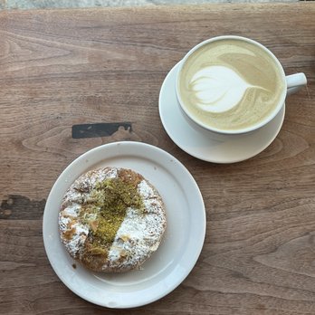 Plein Air Cafe & Eatery - Pistachio danish, Mossy Log - Cafes Near Me - Chicago, Illinois