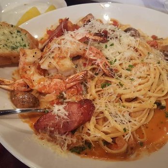 Pappadeaux Seafood Kitchen - Seafood Mardi Gras pasta! Awesome dish!!! - Cajun/Creole Near Me - Norcross, Georgia