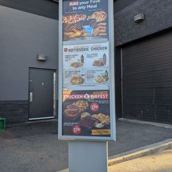 Harvey's - It's a Harvey's-Swiss Chalet combo store.