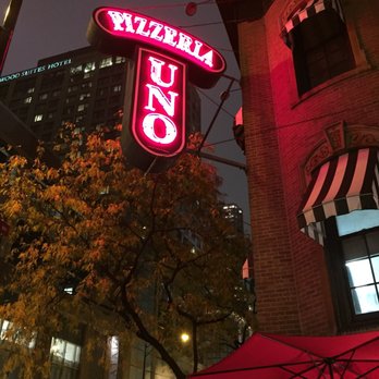 Pizzeria Uno - Pizza Near Me - Chicago, Illinois