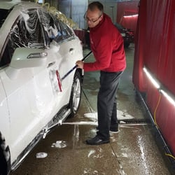 Deer Valley Shell & Car Wash - Extra soft Hog Hair brushes with rich foamy soap!
