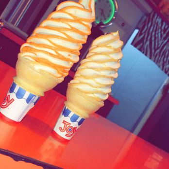 East Wind Drive-In - Orange flavor burst on the left and Butterscotch on the right! - American Near Me - Cascade Locks, Oregon East Wind Drive-In - Orange flavor burst on the left and Butterscotch on the right! - American Near Me - Cascade Locks, Oregon