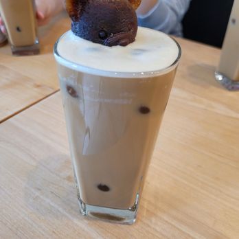 Red’s Leaf Cafe - Iced Coffee with Oat Milk - Cafes Near Me - Metuchen, New Jersey
