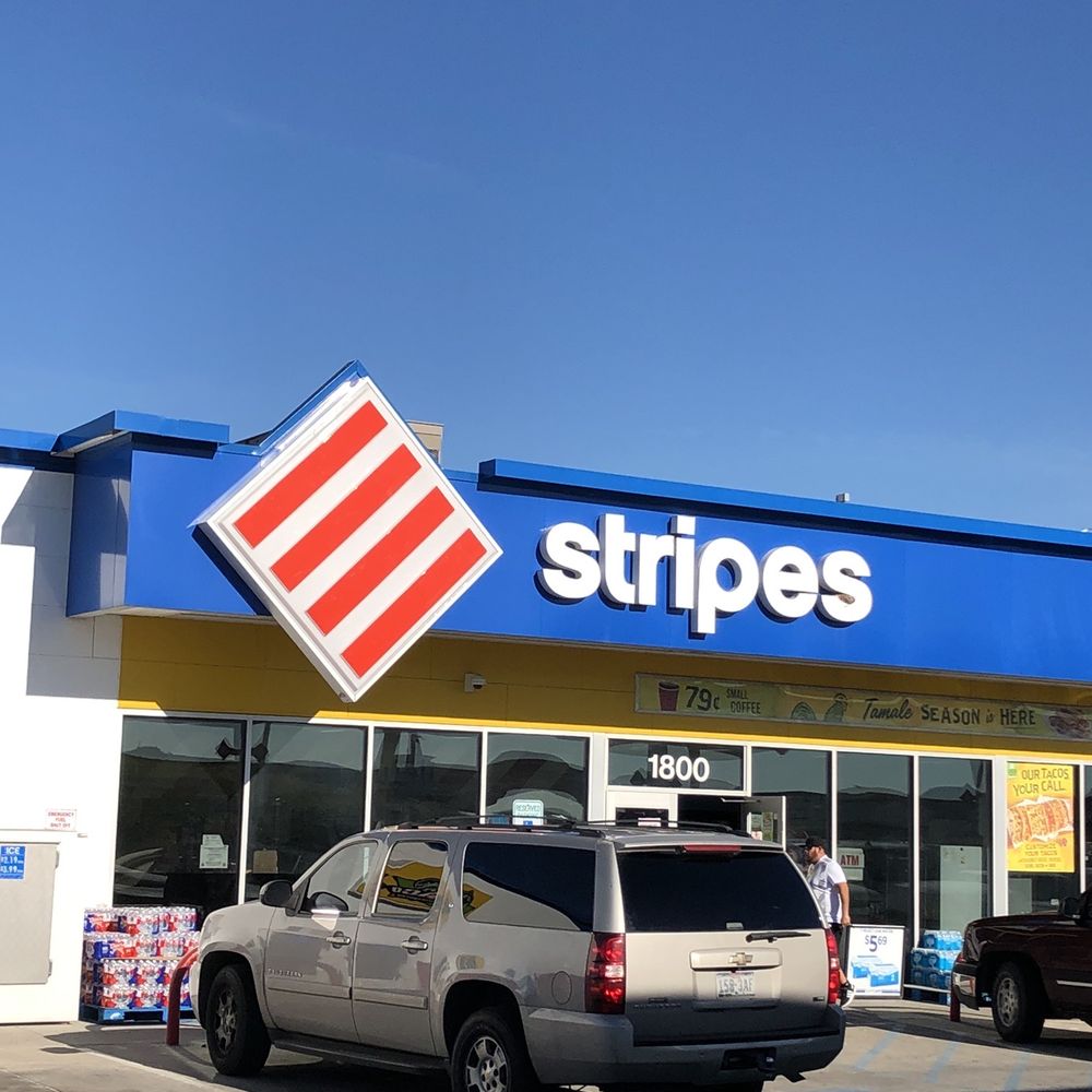 Stripes - a storefront with cars parked in front of it - Convenience Stores Near Me - George West, Texas Stripes - a storefront with cars parked in front of it - Convenience Stores Near Me - George West, Texas