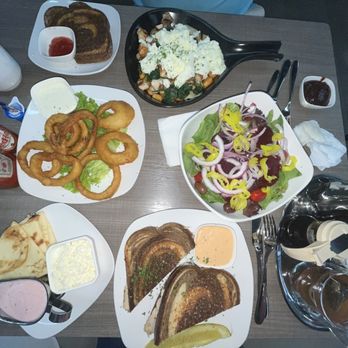 Peaches Brunch House - Breakfast & Brunch Near Me - Romeo, Michigan