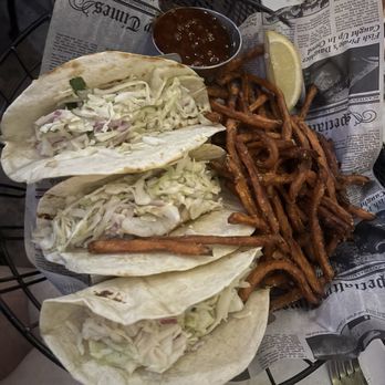 Bobbers - Fish tacos and sweet potato fries - American Near Me - Lake Zurich, Illinois Bobbers - Fish tacos and sweet potato fries - American Near Me - Lake Zurich, Illinois