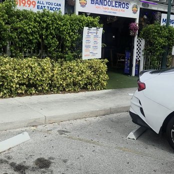 Bandoleros Tacos - Mexican Near Me - Wilton Manors, Florida Bandoleros Tacos - Mexican Near Me - Wilton Manors, Florida
