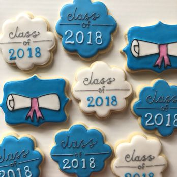 Roll Out Bakery - graduation cookies decorated with royal icing - Desserts Near Me Roll Out Bakery - graduation cookies decorated with royal icing - Desserts Near Me