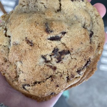 Momo Cafe - Chocolate chip walnut cookie - Desserts Near Me - Atlanta, Georgia