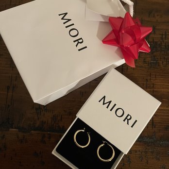 Miori - Nice hoop earrings - Jewelry Near Me - Burbank, California Miori - Nice hoop earrings - Jewelry Near Me - Burbank, California