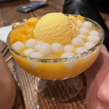 Mango Mango Dessert - A6. Mango Juice with Glutinous Rice Ball with Ice Cream - Desserts Near Me - New York, New York Mango Mango Dessert - A6. Mango Juice with Glutinous Rice Ball with Ice Cream - Desserts Near Me - New York, New York