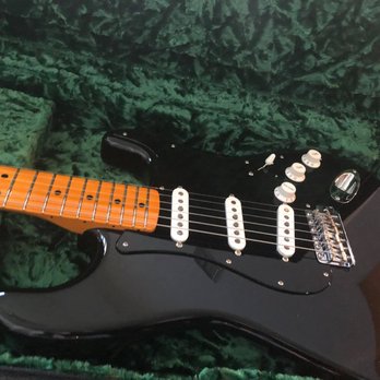 Lark Guitars - Guitar Stores Near Me - San Antonio, Texas