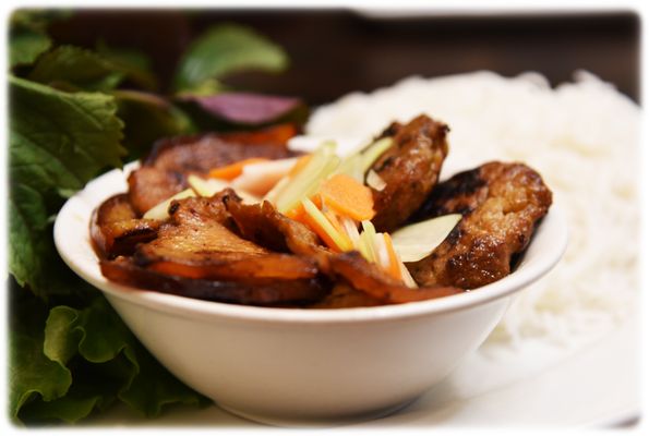 Pho Quang Trung by null