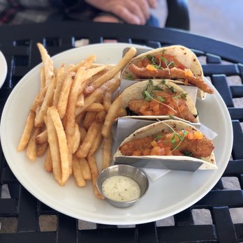 Lake House Restaurant - Fish Tacos - Mediterranean Near Me - Vineland, Ontario