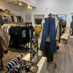 Jewelry and men's shirts