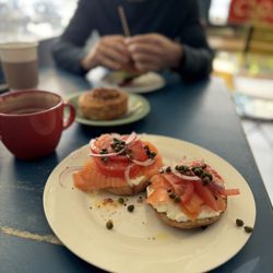 Sunny Bakery Cafe - Bagel with Lox
