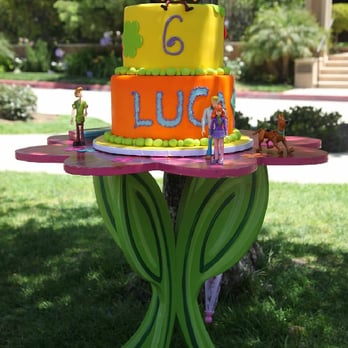 Rafi's Pastry - Beautiful cake and super DELICIOUS!!!! - Bakeries Near Me - Glendale, California