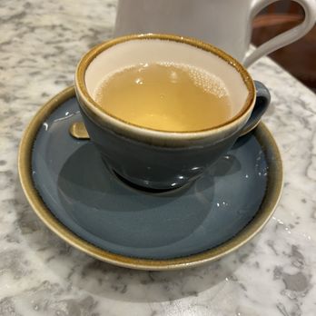 Cutter and Squidge - Peach lychee tea - Cafes Near Me - Soho, XGL Cutter and Squidge - Peach lychee tea - Cafes Near Me - Soho, XGL