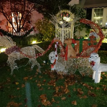 Willow Glen Holiday Lights - Lights and decor - Festivals Near Me - San Jose, California Willow Glen Holiday Lights - Lights and decor - Festivals Near Me - San Jose, California