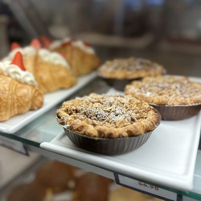 Dog Tag Bakery by null