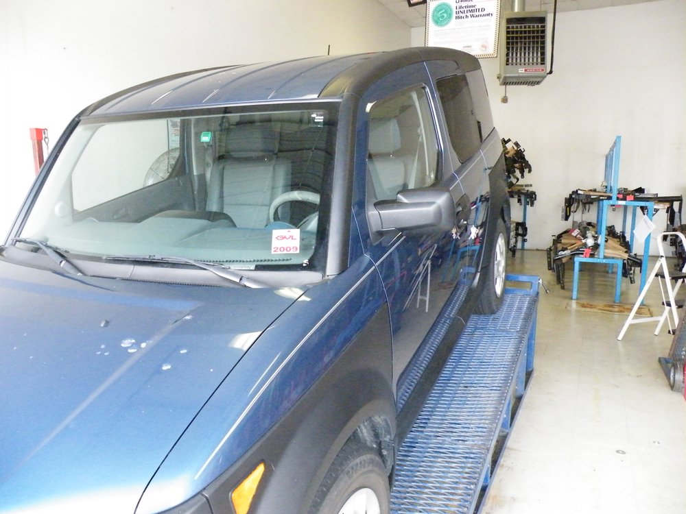 UHAUL TRAILER HITCH SUPER CENTER AT SUMMER AVE 5309 Summer Ave