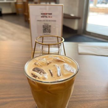Bodevi - Iced expression! Girrr,  I had to get one to go! - Wine Bars Near Me - San Fernando, California