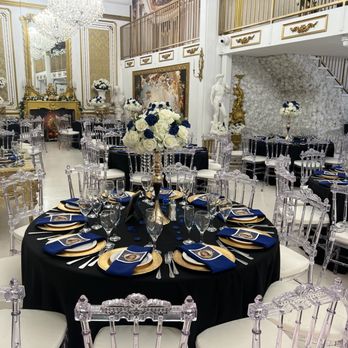 Mona Lisa Catering - The table and linen set up was beautifully done. - Caterers Near Me - Northridge, California