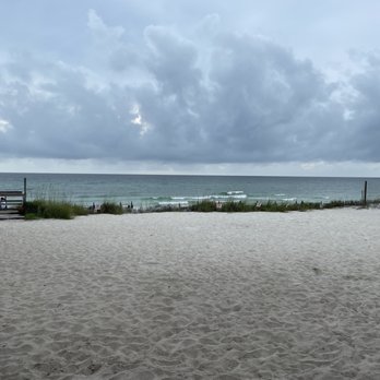 Surf Hut - Seafood Near Me - Destin, Florida