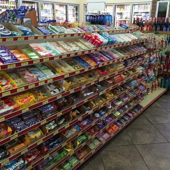 Shell - shelves of snacks and drinks in a grocery store - Gas Stations Near Me Shell - shelves of snacks and drinks in a grocery store - Gas Stations Near Me