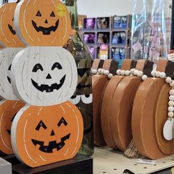 Grocery Outlet - Seasonal Deco