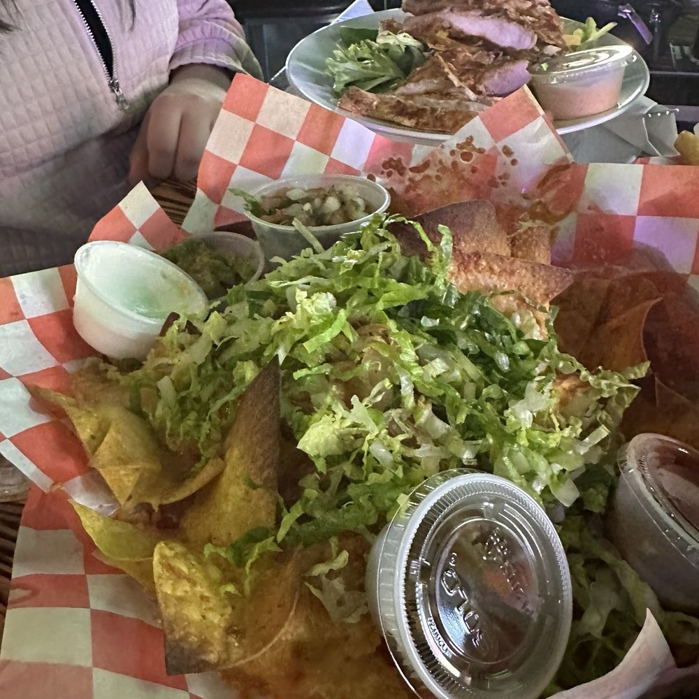 Bird’s Nest - Nachos - Chicken Chili - Wraps Near Me - Arlington Heights, Illinois Bird’s Nest - Nachos - Chicken Chili - Wraps Near Me - Arlington Heights, Illinois