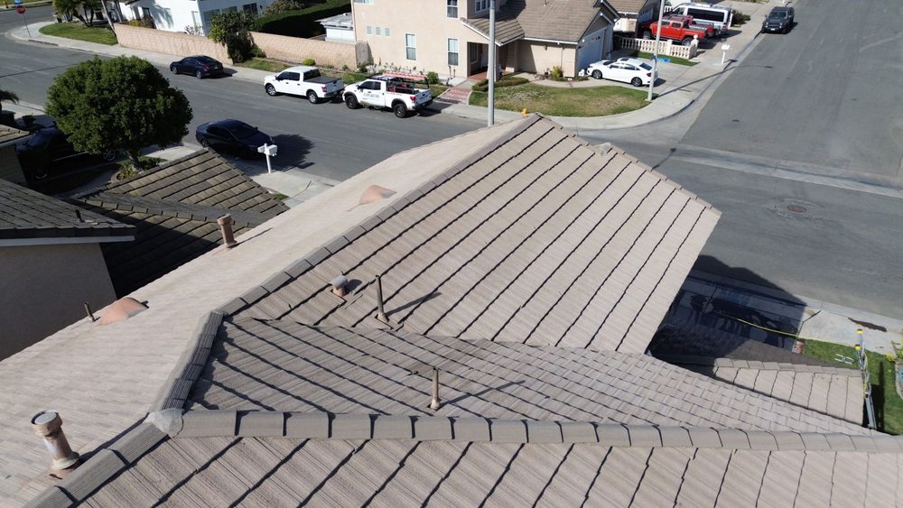 Slide of Everlasting Roofing Corp