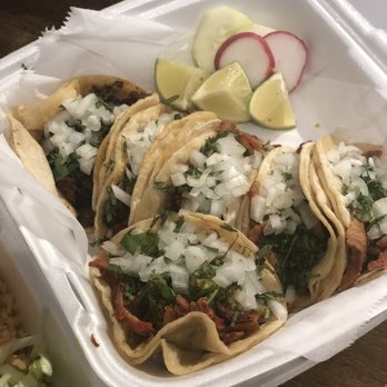 Los Agavez Taqueria - Al pastor and chorizo tacos - Mexican Near Me - Columbus, Ohio