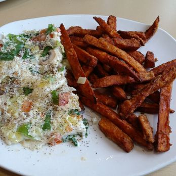 Hanover Eatery - Veg egg white omelet with sweet potato fries - Diners Near Me - Bethlehem, Pennsylvania