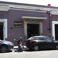 Plaza Bugambilias - Entrada a la Plaza