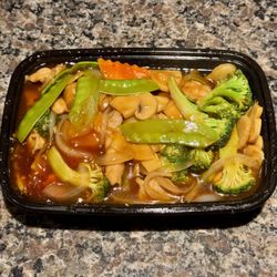 Jia Mei Le Wah Restaurant & Lounge - Chicken with Garlic Sauce