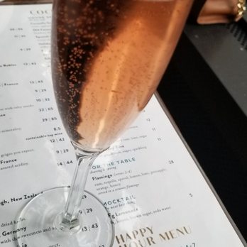 Bar Solita - Rosè - Wine Bars Near Me - Richmond, Virginia