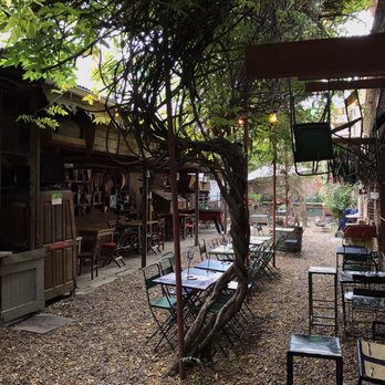 Pulpería Quilapán - Garden area - Bars Near Me - Buenos Aires, C Pulpería Quilapán - Garden area - Bars Near Me - Buenos Aires, C