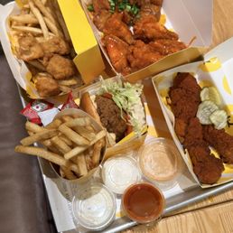 Kids meal Nashville Hotbird® Tender Big Star Sandwich Kids meal Nashville Hotbird® Tender Big Star Sandwich