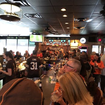 Public House - a crowd of people sitting at a bar - Irish Near Me - Cleveland, Ohio Public House - a crowd of people sitting at a bar - Irish Near Me - Cleveland, Ohio