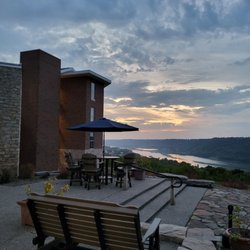 Clifty Inn