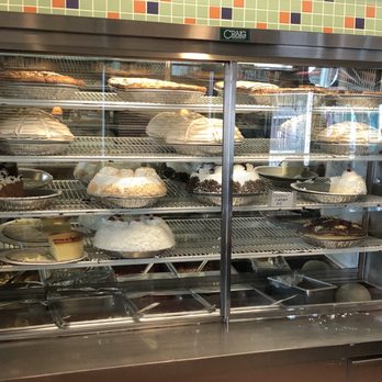 Metro 29 Diner Restaurant - Pie display - Diners Near Me - Arlington, Virginia Metro 29 Diner Restaurant - Pie display - Diners Near Me - Arlington, Virginia